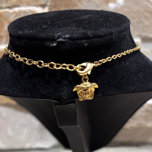 Gold Versace Medusa Medallion Necklace - Picture 6 of 7